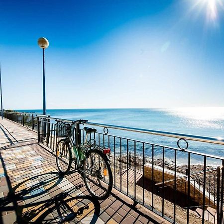 Apartamento Sea Senses Victoria Frente Al Mar Torrevieja Exterior foto