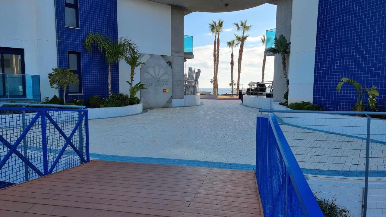 Apartamento Sea Senses Victoria Frente Al Mar Torrevieja Exterior foto